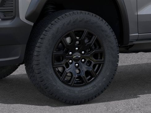 Used 2026 Chevrolet Colorado Trail Boss AWD/4WD image 35