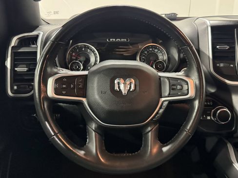 Used 2022 RAM 1500 Big Horn AWD/4WD image 5