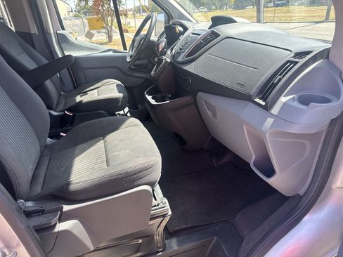Used 2016 Ford Transit 350 XLT RWD image 8