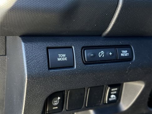 Used 2023 Nissan Frontier Pro-X w/ Pro Convenience Package image 15