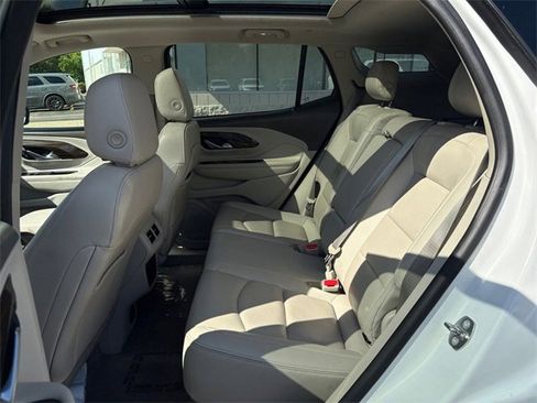 Used 2018 GMC Terrain Denali w/ Comfort Package image 31