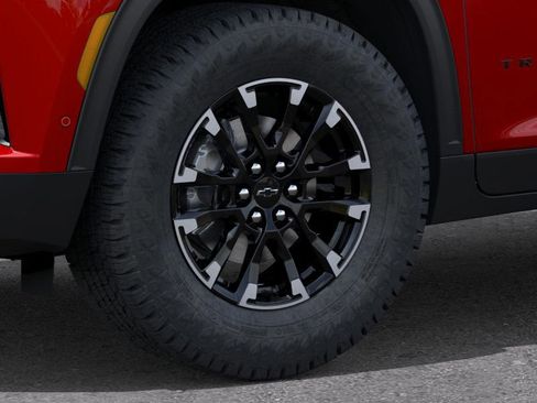 New 2026 Chevrolet Traverse Z71 w/ Enhanced Driving Package image 9