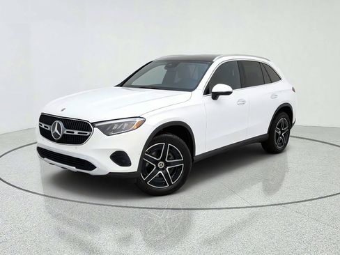 Certified 2026 Mercedes-Benz GLC 300 image 1