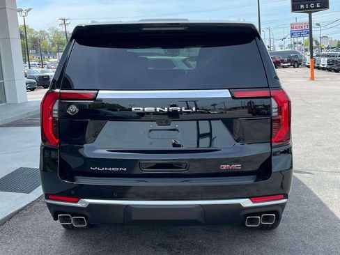 New 2026 GMC Yukon XL Denali w/ Denali Reserve Package AWD/4WD image 4