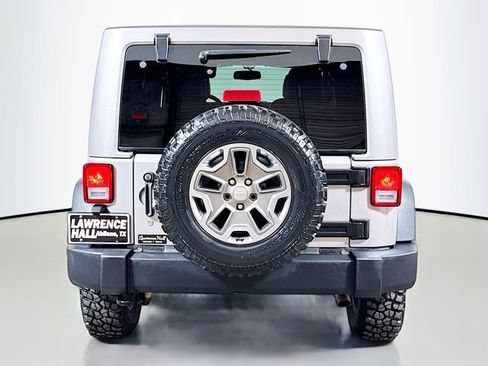 Used 2017 Jeep Wrangler Unlimited Rubicon AWD/4WD image 5