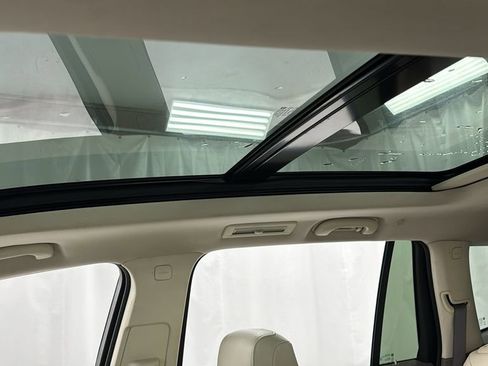 Used 2022 Cadillac XT6 Premium Luxury image 36