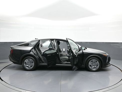 Used 2025 Kia K4 FWD image 41