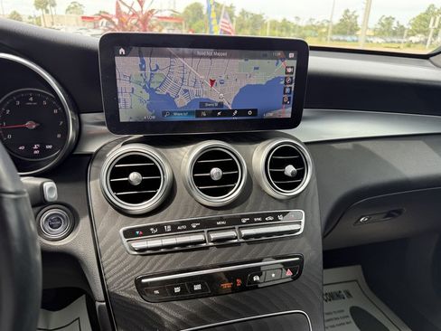 Used 2021 Mercedes-Benz GLC 300 4MATIC Coupe image 18