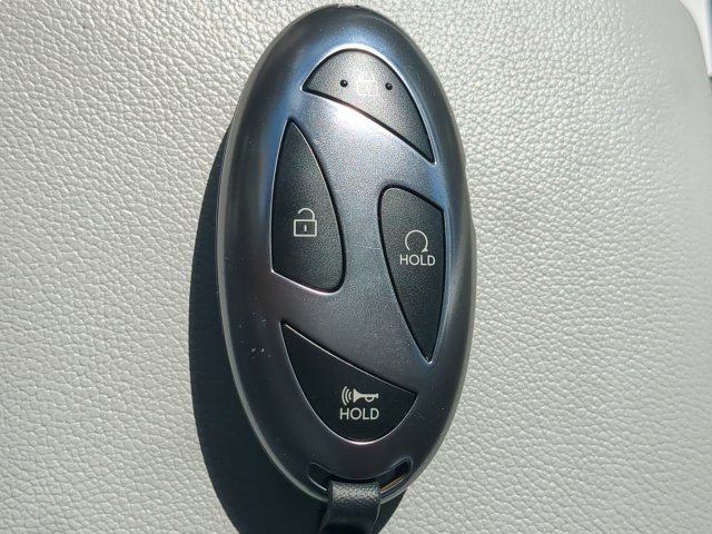 Used 2025 Hyundai Elantra Limited FWD image 28