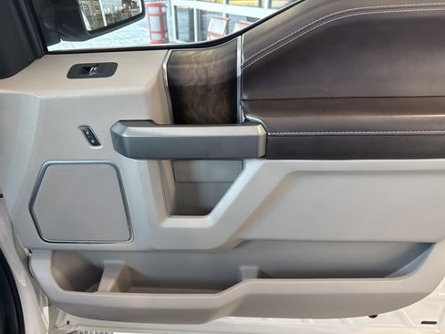 Used 2019 Ford F150 Limited w/ Trailer Tow Package image 21