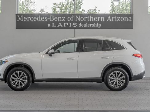 Certified 2024 Mercedes-Benz GLC 300 image 2