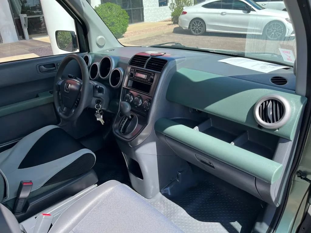 Used 2005 Honda Element LX image 14