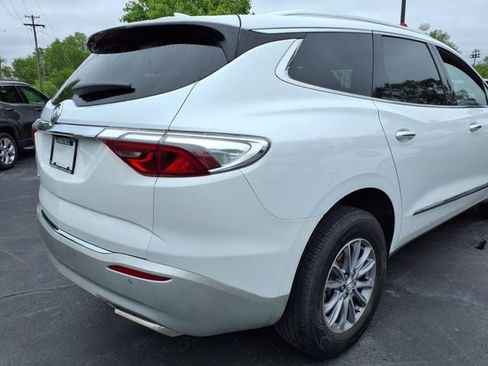 Used 2024 Buick Enclave Premium FWD image 5