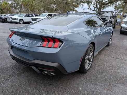 Used 2024 Ford Mustang Coupe image 4