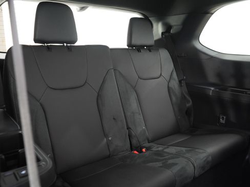 Used 2024 Lexus TX 500h AWD image 15