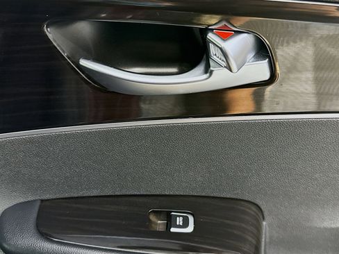 Used 2020 Kia Sorento EX image 30