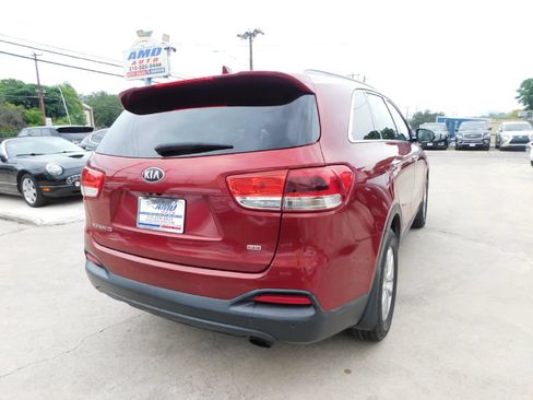 Used 2016 Kia Sorento FWD w/ LX Convenience Package image 7