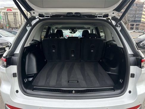 Certified 2023 Jeep Grand Cherokee Laredo w/ Luxury Tech Group I image 11