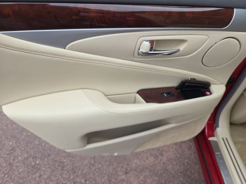 Used 2016 Lexus LS 460 AWD image 21