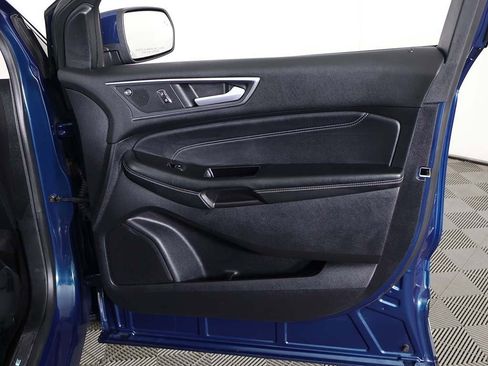 Used 2020 Ford Edge Titanium w/ Equipment Group 301A image 29