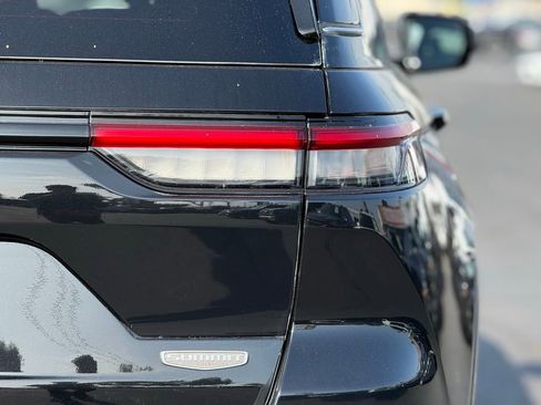 Certified 2022 Jeep Grand Cherokee Summit image 10