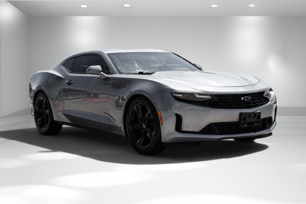 Used 2023 Chevrolet Camaro LT w/ Technology Package RWD image 7