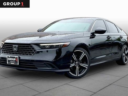 Used 2025 Honda Accord Sport image 1