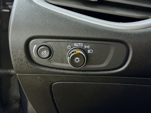 Used 2023 Chevrolet Malibu LT FWD image 13