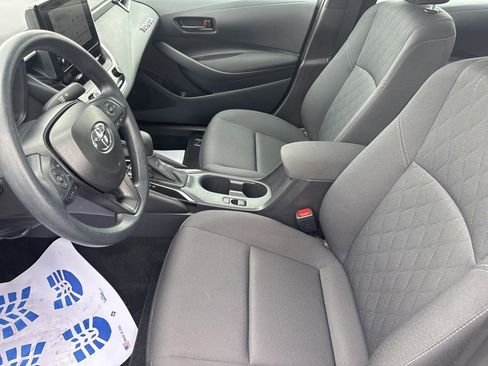 Used 2025 Toyota Corolla LE image 14