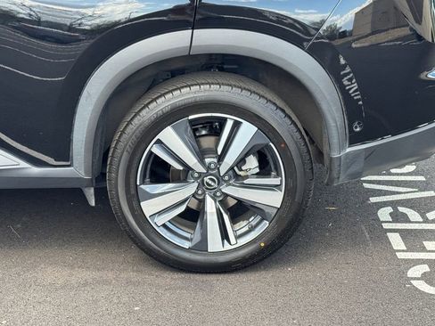 Used 2024 Nissan Rogue SL image 14