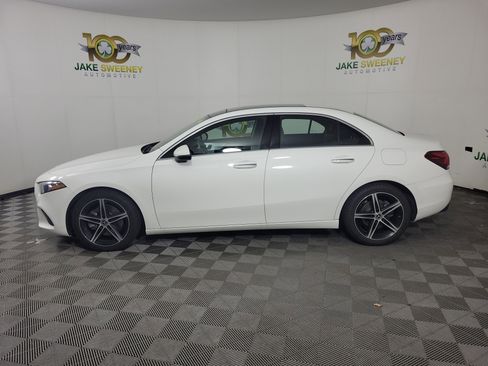 Used 2022 Mercedes-Benz A 220 4MATIC image 2
