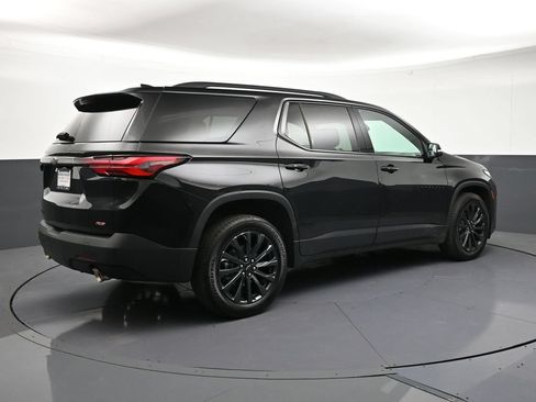Used 2023 Chevrolet Traverse RS w/ LPO, Floor Liner Package AWD/4WD image 5
