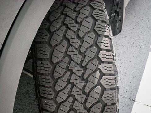 Used 2024 Honda Passport TrailSport image 12