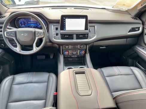 Used 2024 Chevrolet Suburban RST w/ Sport Performance Package AWD/4WD image 17