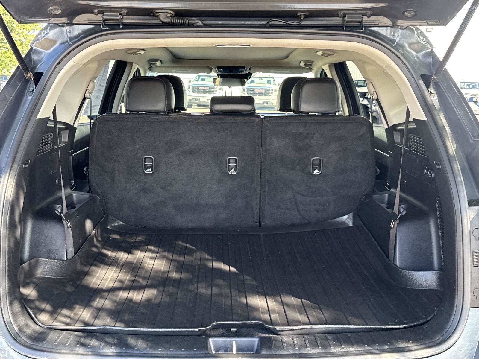 Used 2025 Kia Sorento S w/ Panoramic Sunroof Package AWD/4WD image 14