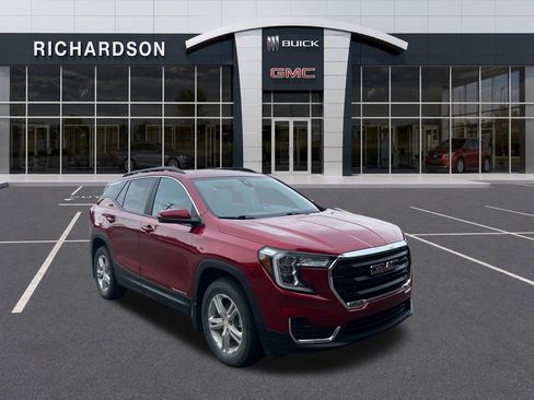 Used 2022 GMC Terrain SLE w/ Driver Convenience Package AWD/4WD image 8