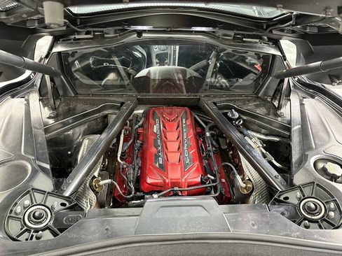 Used 2024 Chevrolet Corvette Stingray Preferred Cpe w/ Battery Protection Package RWD image 30