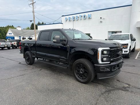 Used 2026 Ford F350 Lariat w/ Black Appearance Package AWD/4WD image 2