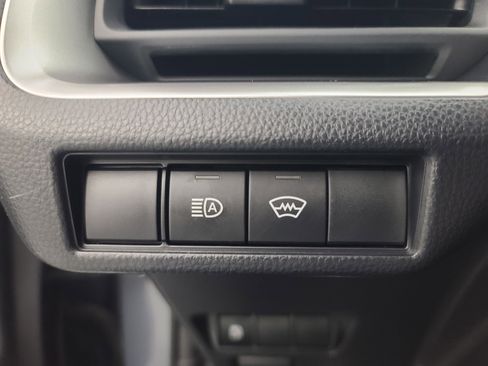 Used 2025 Toyota Prius LE image 24