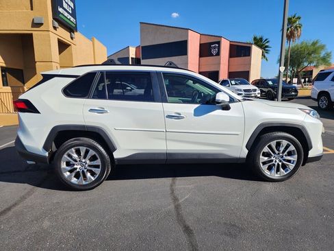 Used 2019 Toyota RAV4 Limited w/ Cold Weather Package FWD image 2