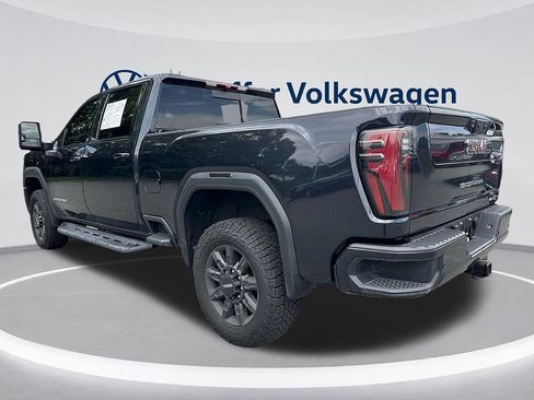Used 2024 GMC Sierra 2500 AT4 w/ AT4 Preferred Package AWD/4WD image 3