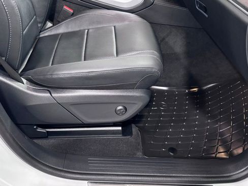 Used 2026 Mercedes-Benz GLE 450e 4MATIC image 17