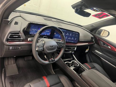 New 2026 Chevrolet Traverse RS w/ LPO, Floor Liner Package AWD/4WD image 40