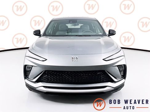 Used 2025 Buick Envista Sport Touring w/ Convenience I Package image 2