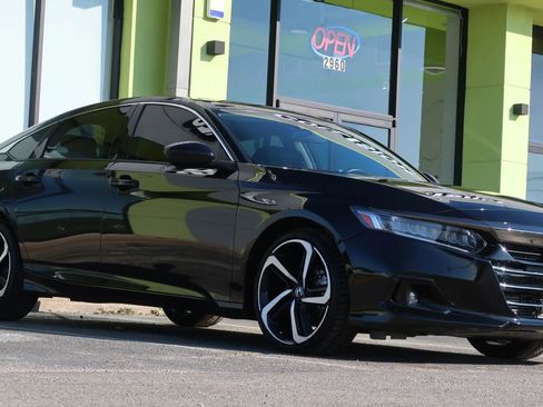 Used 2022 Honda Accord Sport Special Edition image 6