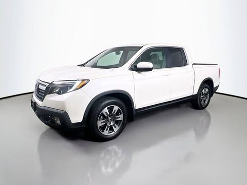 Used 2017 Honda Ridgeline RTL-T image 3