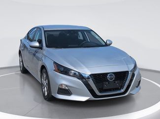 Used 2022 Nissan Altima 2.5 S FWD video 1