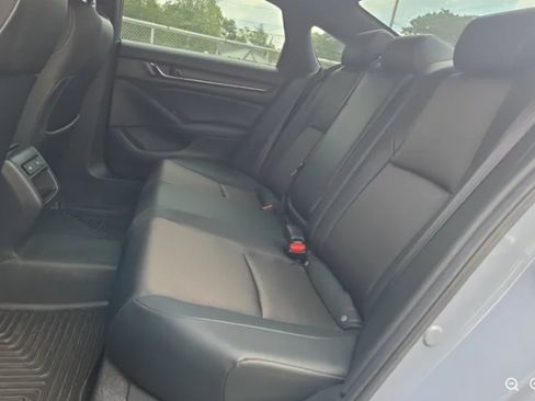 Used 2022 Honda Accord Sport image 11