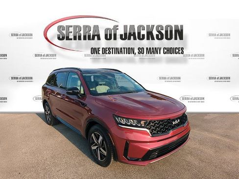 Certified 2022 Kia Sorento S w/ Panoramic Sunroof Package FWD image 2