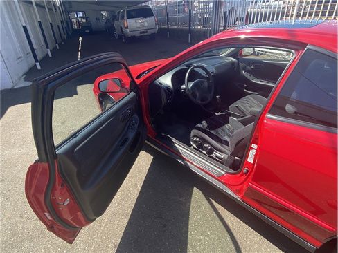Used 1998 Acura Integra LS image 32